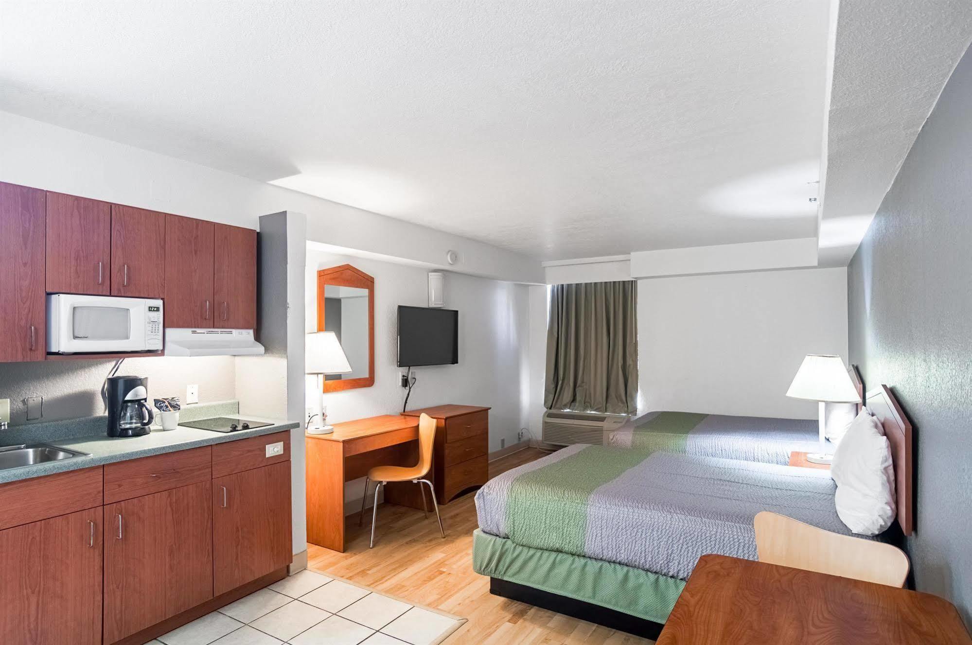 Studio 6 Oklahoma City Ngoại thất bức ảnh